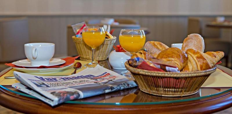 La Bastide Du Port - Hotel De Charme แซ็ง-ทรอเป ภายนอก รูปภาพ