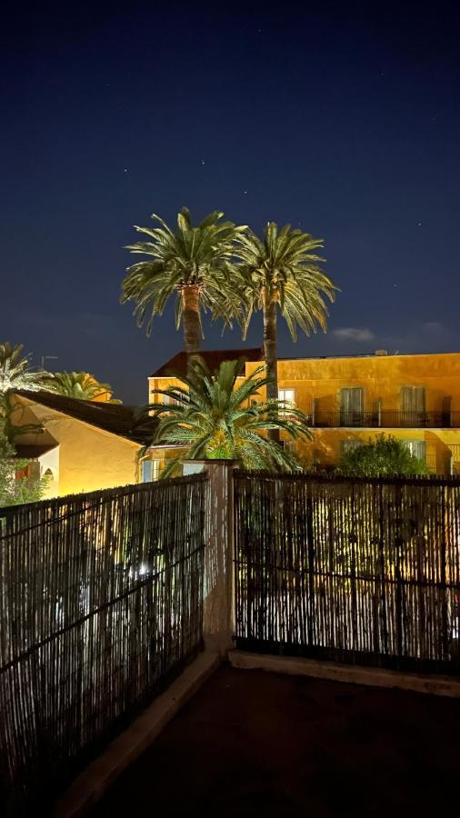 La Bastide Du Port - Hotel De Charme แซ็ง-ทรอเป ภายนอก รูปภาพ